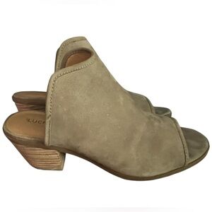 Lucky brand tan leather slides size 7 used.